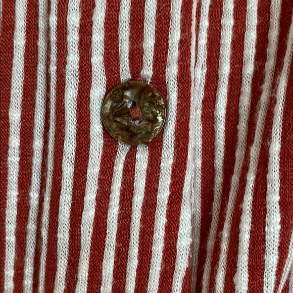 🌵Rust Pinstripe Tie-Waist Bell Sleeve Crop Top - Picture 3 of 5